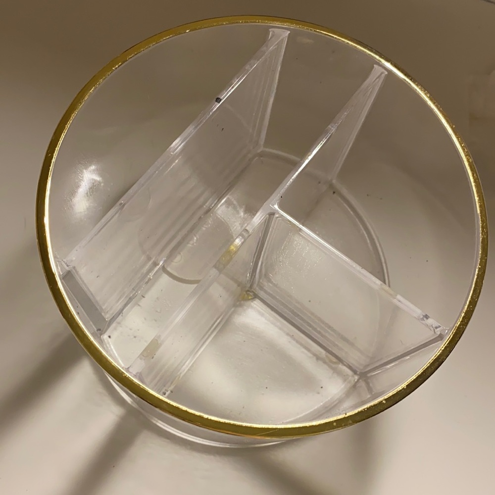 Makeup organizer